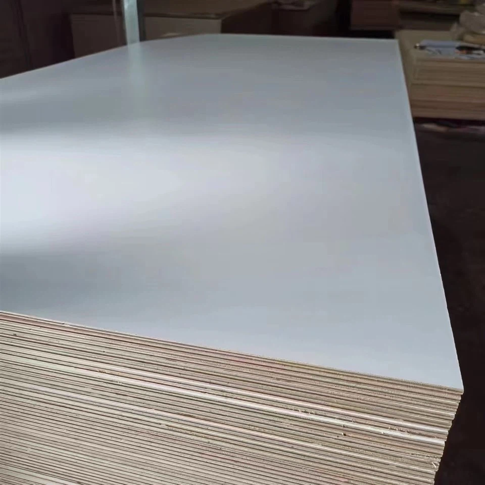 White Melamine Veneered Plywood, 18mm Thickness, 16mm Width suppliers